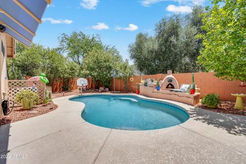 3301 E Behrend Dr, Phoenix, AZ 85050 photo 1