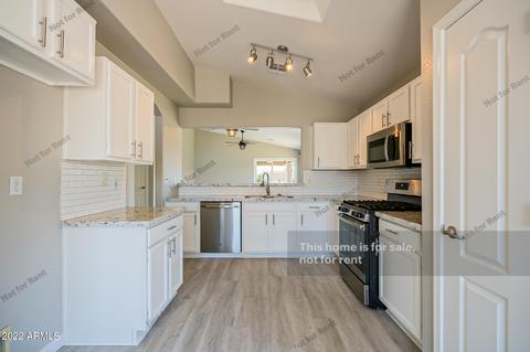 3813 E Wyatt Way, Gilbert, AZ 85297 photo 4