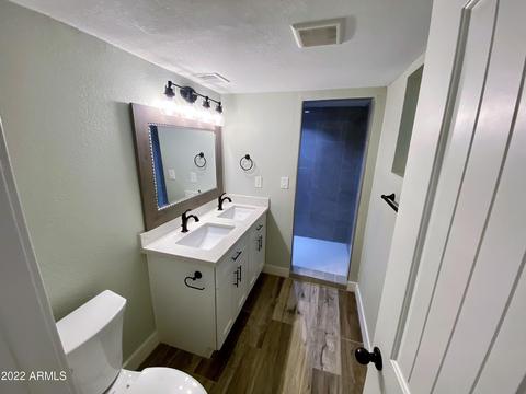 902 E Seldon Ln, Phoenix, AZ 85020 photo 8