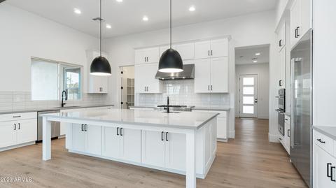 8334 E Regina Cir, Mesa, AZ 85207 photo 10