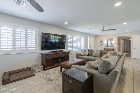 90 E Canterbury Ct, Phoenix, AZ 85022 photo 14