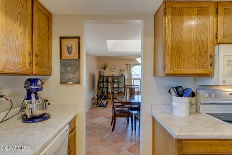 4386 E Pearce Rd, Phoenix, AZ 85044 photo 9