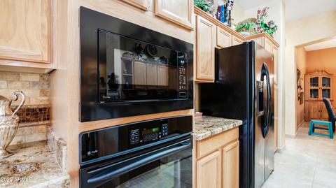 22015 N 45th Pl, Phoenix, AZ 85050 photo 6