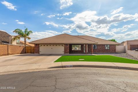 736 N Maple Cir, Mesa, AZ 85205 photo 2