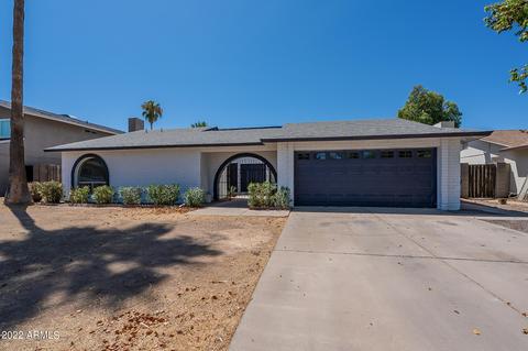 2425 W Winchcomb Dr, Phoenix, AZ 85023 photo 1
