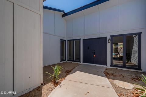 2425 W Winchcomb Dr, Phoenix, AZ 85023 photo 4