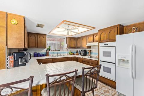 320 E Brook Hollow Dr, Phoenix, AZ 85022 photo 5