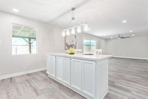 5202 W Earll Dr, Phoenix, AZ 85031 photo 8