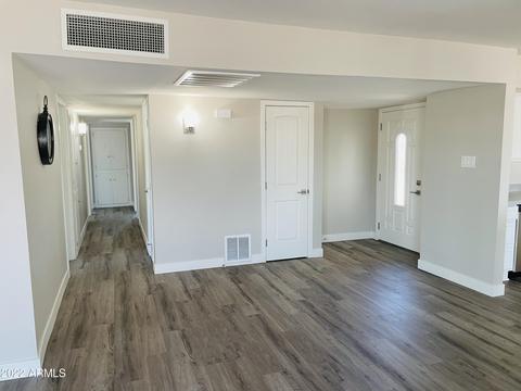5202 W Earll Dr, Phoenix, AZ 85031 photo 17