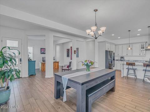 913 E La Mirada Dr, Phoenix, AZ 85042 photo 6