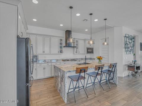 913 E La Mirada Dr, Phoenix, AZ 85042 photo 4