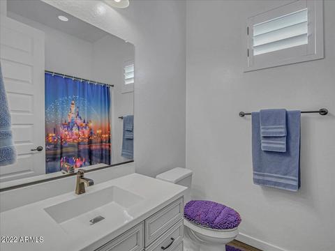 913 E La Mirada Dr, Phoenix, AZ 85042 photo 8