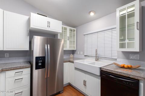 3041 E John Cabot Rd, Phoenix, AZ 85032 photo 10
