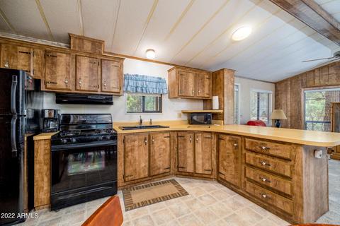 2953 Hunters Rd, Overgaard, AZ 85933 photo 3