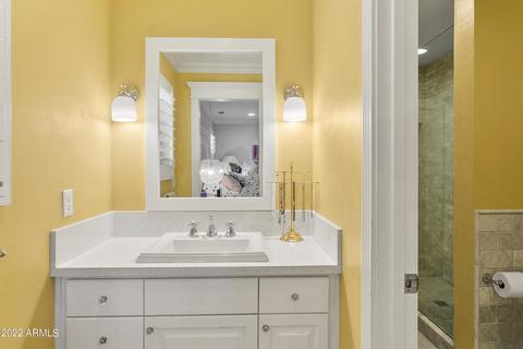 101 E Lawrence Rd, Phoenix, AZ 85012 photo 22