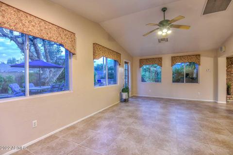325 E Caribbean Ln, Phoenix, AZ 85022 photo 14