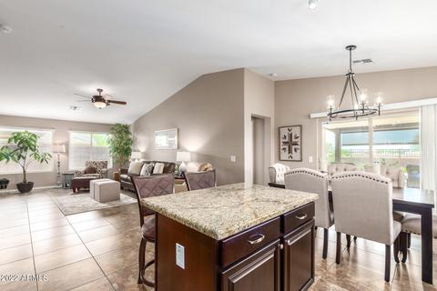 7816 S Peppertree Dr, Gilbert, AZ 85298 photo 9