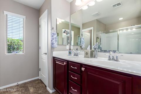 7816 S Peppertree Dr, Gilbert, AZ 85298 photo 14