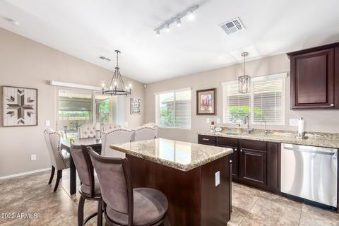 7816 S Peppertree Dr, Gilbert, AZ 85298 photo 8