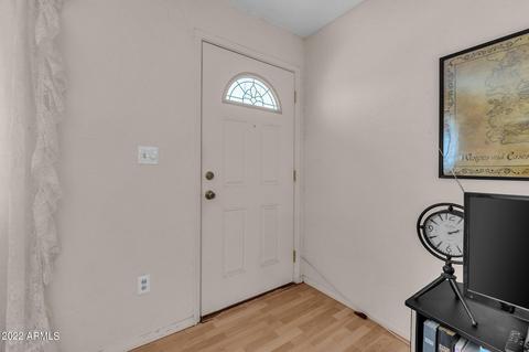 1008 E Desert Ln, Phoenix, AZ 85042 photo 3