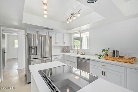 301 E Acapulco Ln, Phoenix, AZ 85022 photo 16