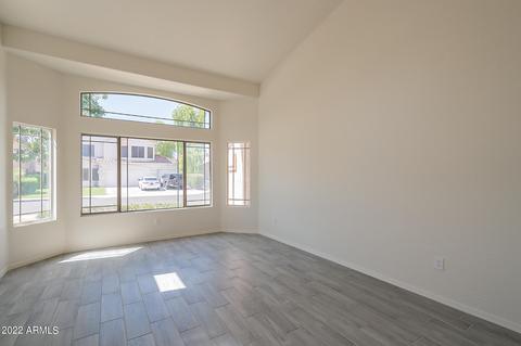550 W Scott Ave, Gilbert, AZ 85233 photo 4