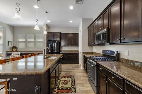 3273 E Louise Dr, Phoenix, AZ 85050 photo 4