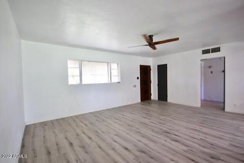 7023 N 25th Dr, Phoenix, AZ 85051 photo 11
