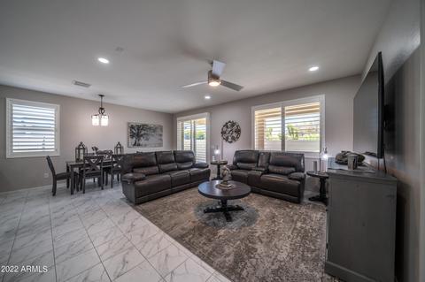 721 E Buckingham Ct, Gilbert, AZ 85297 photo 4