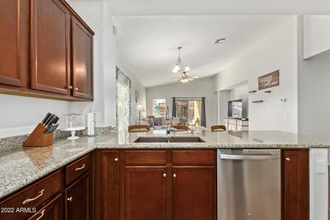 2626 E Gillcrest Rd, Gilbert, AZ 85298 photo 7