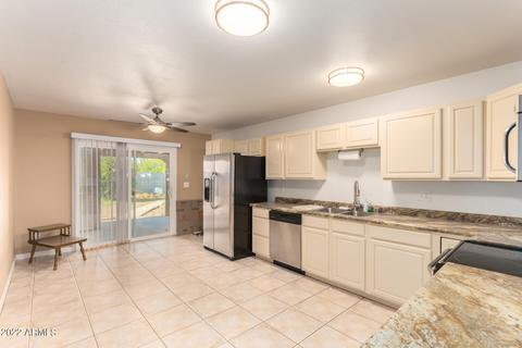 3038 E Corrine Dr, Phoenix, AZ 85032 photo 5