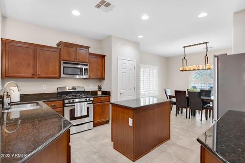 3112 E Santa Fe Ln, Gilbert, AZ 85297 photo 8