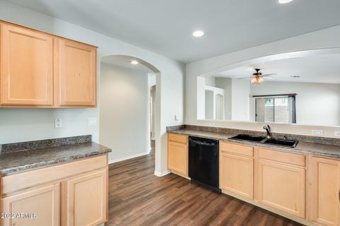 3441 E Crescent Way, Gilbert, AZ 85298 photo 11