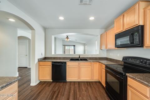 3441 E Crescent Way, Gilbert, AZ 85298 photo 10