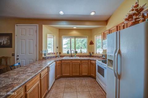 5349 E Savanna Ln, Coolidge, AZ 85128 photo 9