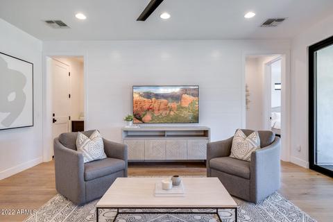 4034 E Campus Dr, Phoenix, AZ 85018 photo 6