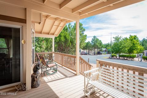 2712 Rustlers Roost Rd, Overgaard, AZ 85933 photo 17