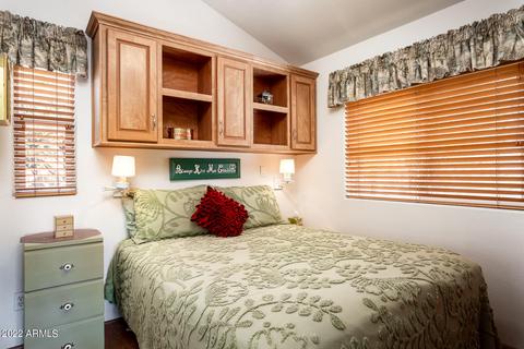 2712 Rustlers Roost Rd, Overgaard, AZ 85933 photo 8