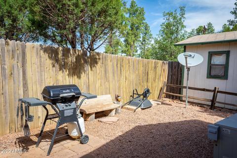 2712 Rustlers Roost Rd, Overgaard, AZ 85933 photo 15