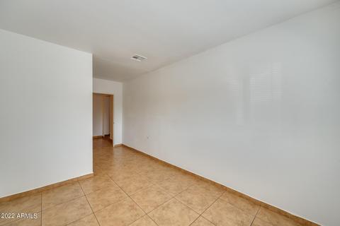 8037 S 25th Pl, Phoenix, AZ 85042 photo 18