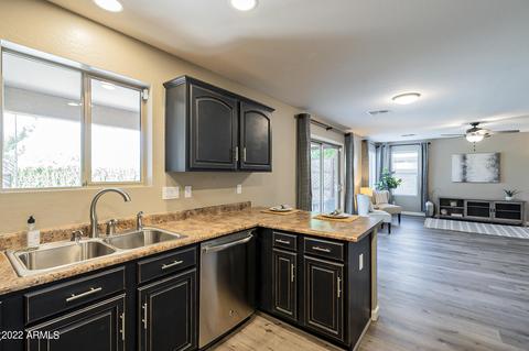 2945 E Aris Dr, Gilbert, AZ 85298 photo 9