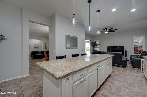 976 E Del Rio St, Gilbert, AZ 85295 photo 8
