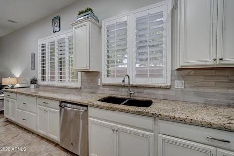 976 E Del Rio St, Gilbert, AZ 85295 photo 7