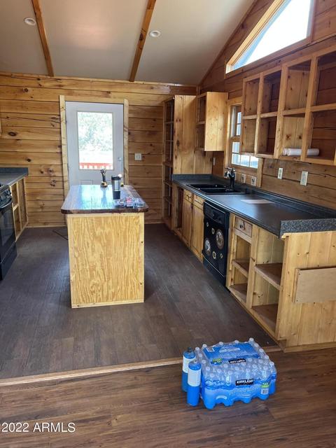 9845 W Gleed Station Rd, Ash Fork, AZ 86320 photo 12