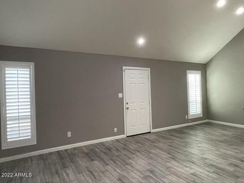 1177 E Belmont Ave E, Phoenix, AZ 85020 photo 9