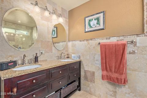 4037 E Taro Ln, Phoenix, AZ 85050 photo 17