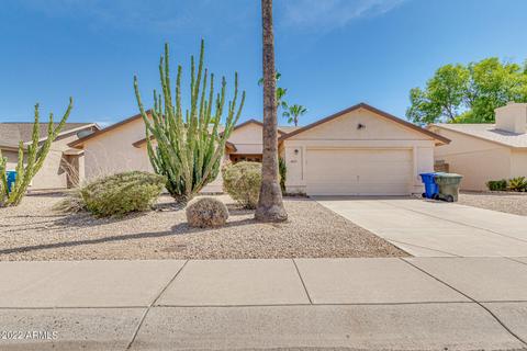 4037 E Taro Ln, Phoenix, AZ 85050 photo 2