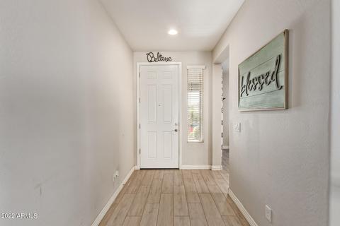 2717 E Saddlebrook Rd, Gilbert, AZ 85298 photo 4