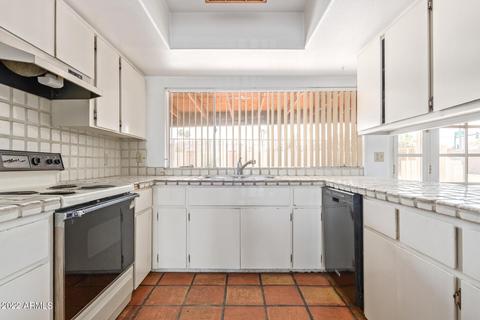 4011 E Hancock Dr, Phoenix, AZ 85028 photo 14