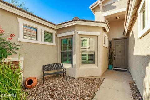 2948 E Trigger Way, Gilbert, AZ 85297 photo 3